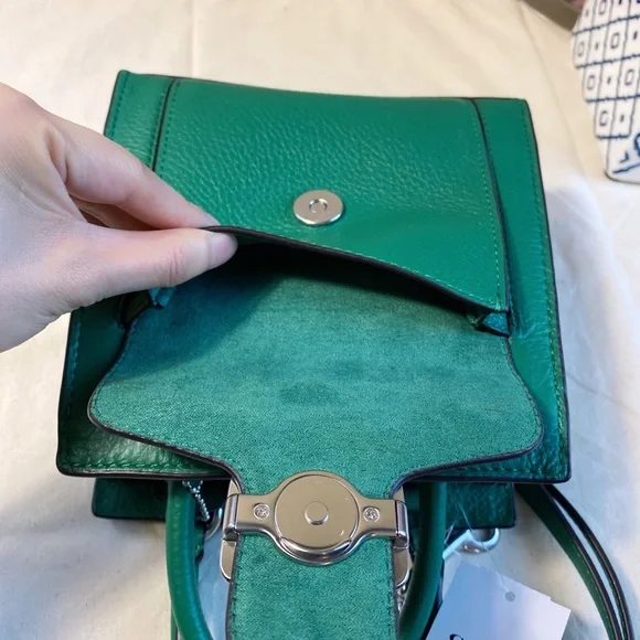 Coach Mini Pepper Crossbody- Tag is no longer attached - Picture 10 of 13